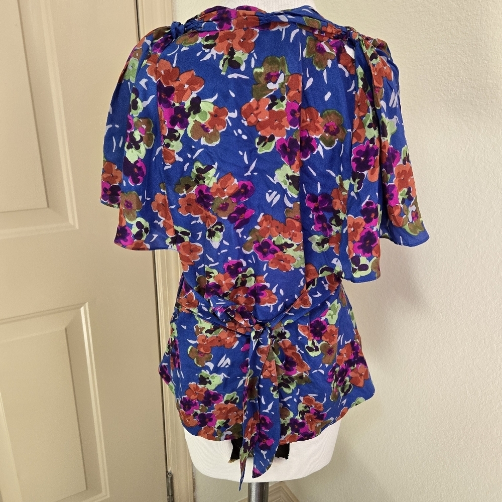 Girls from Savoy Silk Flutter Dayflower Blouse Top Size 10 Blue ANTHROPOLOGIE - Picture 6 of 7
